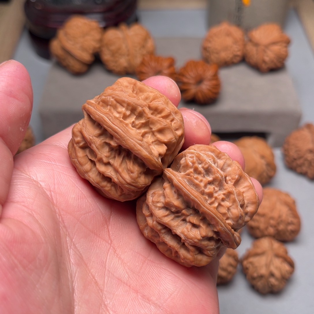 文玩核桃吊坠平谷方块