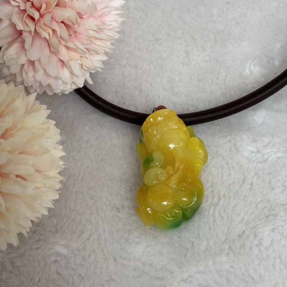  黄色貔貅吊坠项链