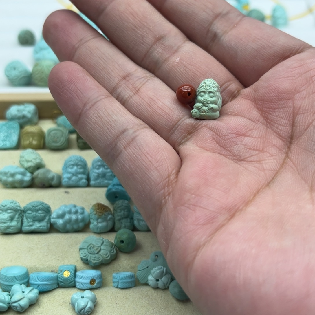 南红玛瑙未镶嵌B238有瑕