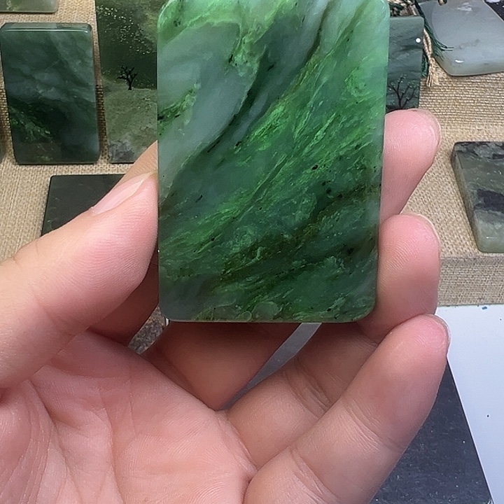和田玉（碧玉）未镶嵌珠宝半成品