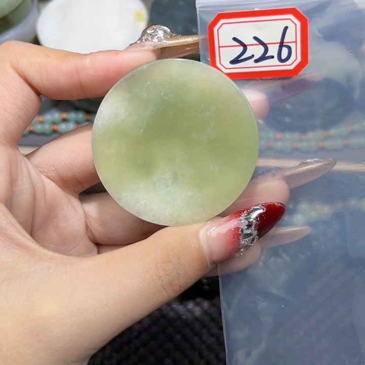 和田玉和田玉边角料随机发未镶嵌