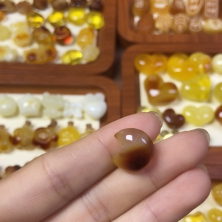 橄榄核吊坠小月亮91