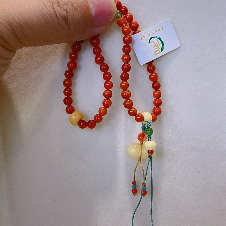 南红玛瑙手机挂未镶嵌