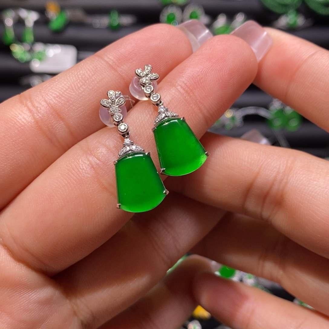 翡翠耳饰18K金镶嵌天然翡翠