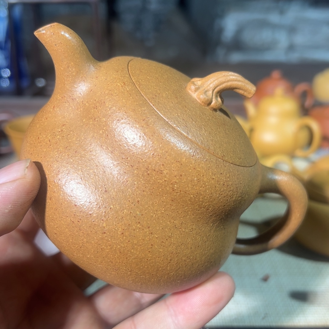 伄***生紫砂茶壶手工制作
