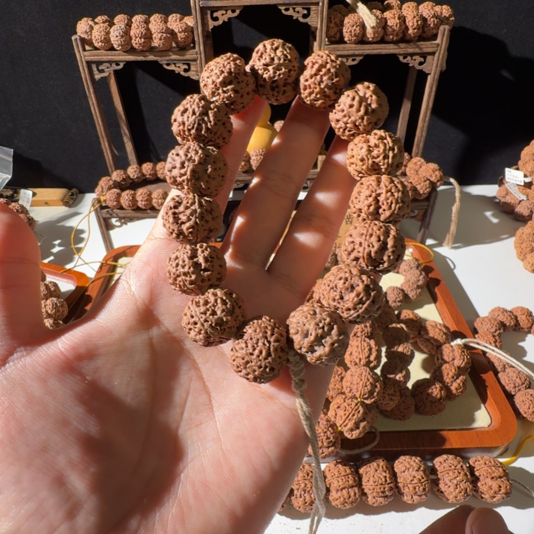 日***辰吊坠金刚菩提2.0尺寸五星蜂王定制超头