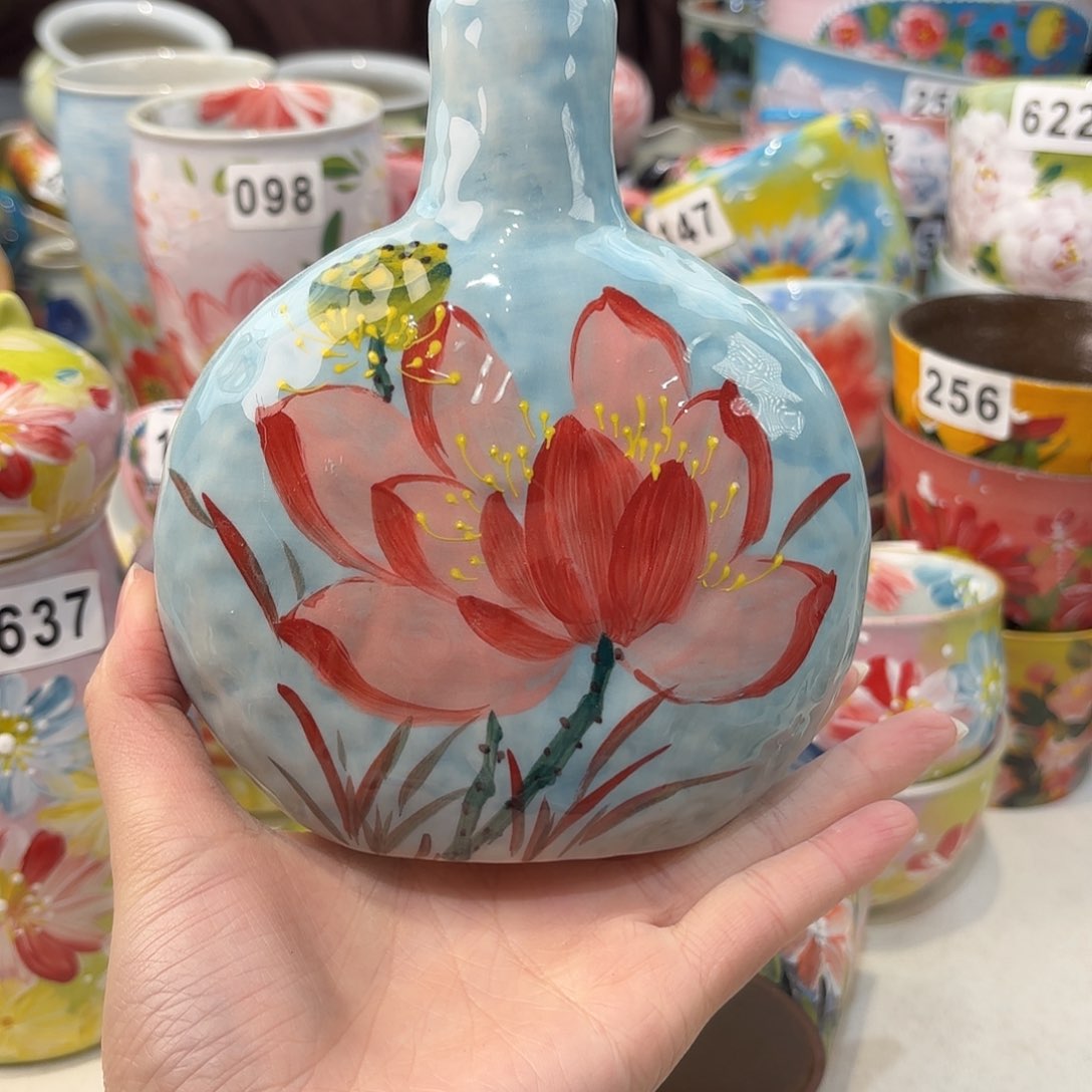 瓷片兔兔好可爱啊我