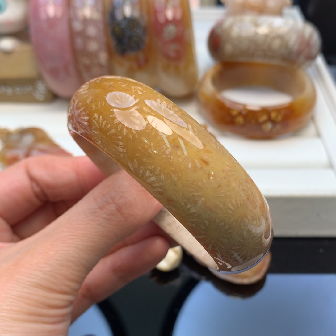 硅化珊瑚（珊瑚玉）手镯未镶嵌54.7口原500