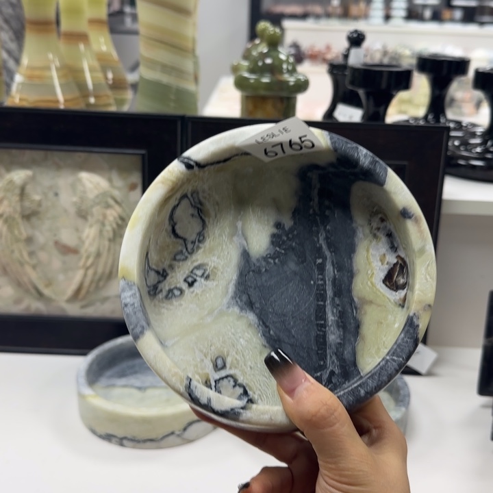 Yy6765。。。。。。。。。漏