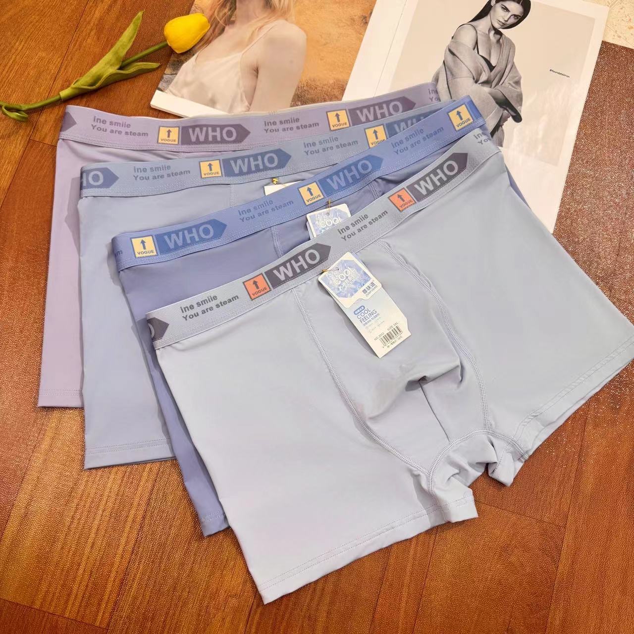 男士内裤平角裤冰丝透气简约四角裤男生青中年中腰舒适纯色短裤头