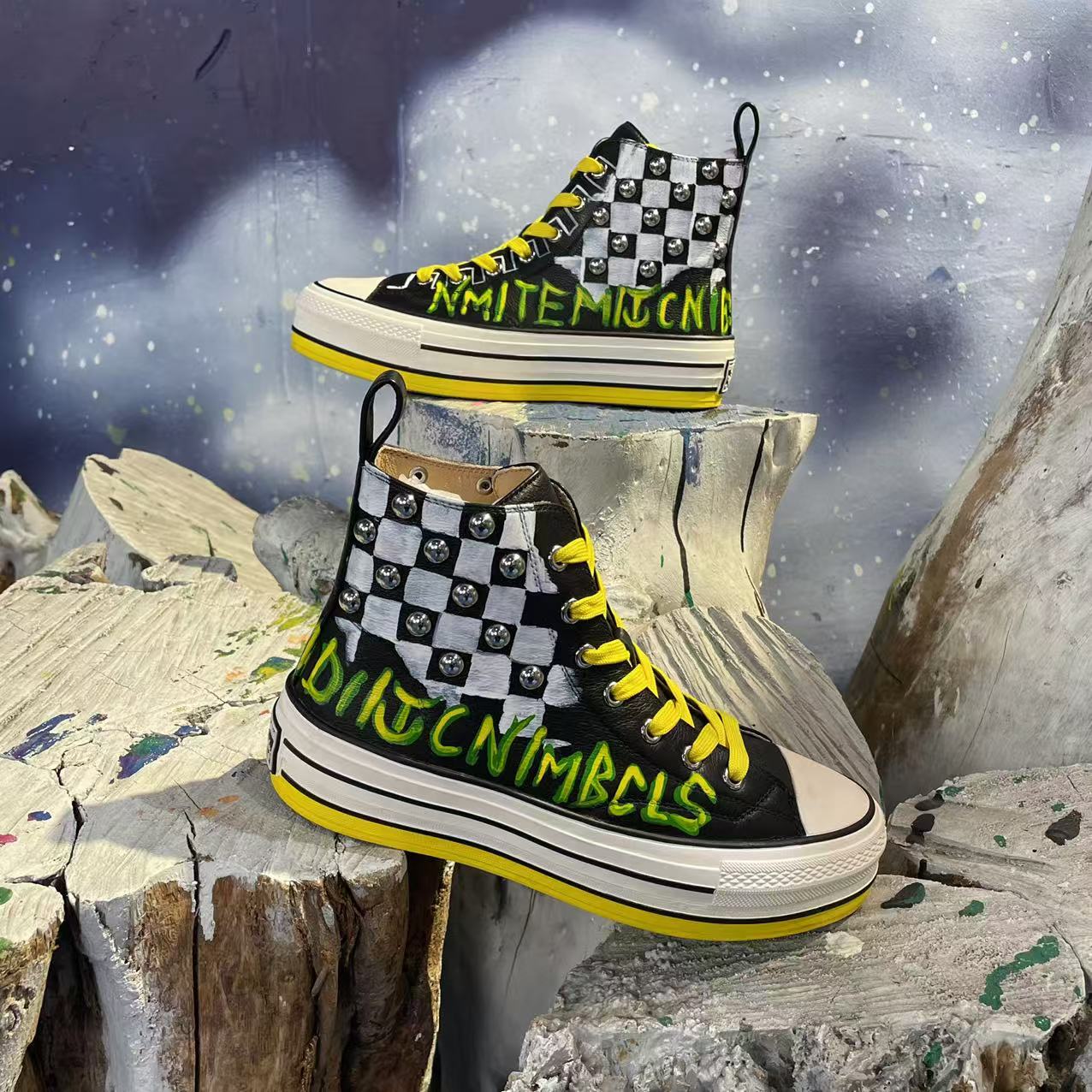 真皮黑色港风女鞋厚底增高棋盘格朋克风手绘涂鸦鞋M004