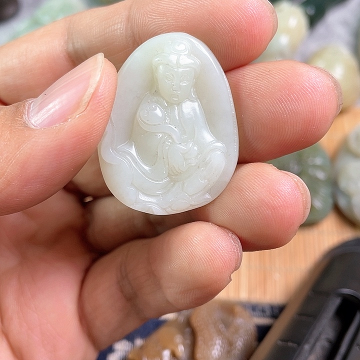 和田玉颈饰未镶嵌