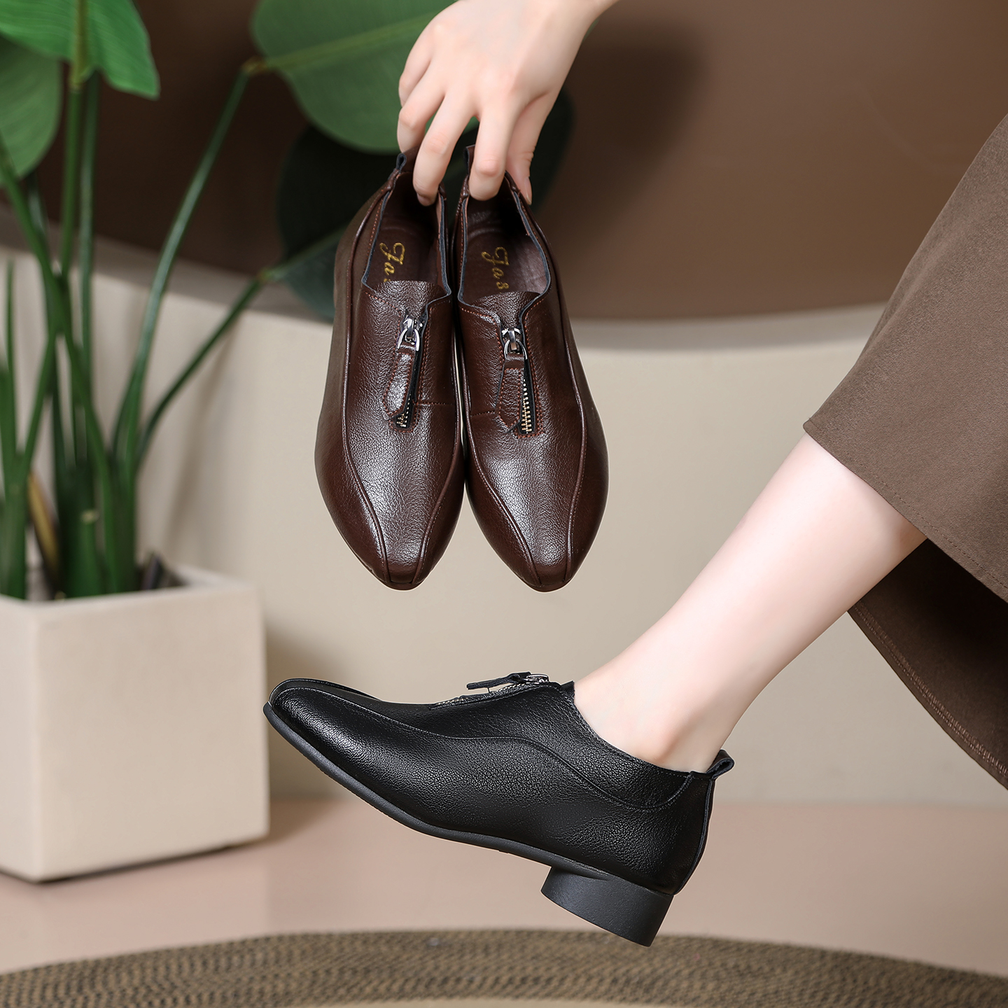 【纤芙森女鞋】8886薄款拉链粗跟尖头秋季纯色时尚百搭单鞋