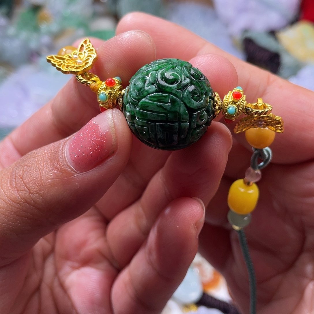 翡翠未镶嵌颈饰翡翡玉缘翡翠