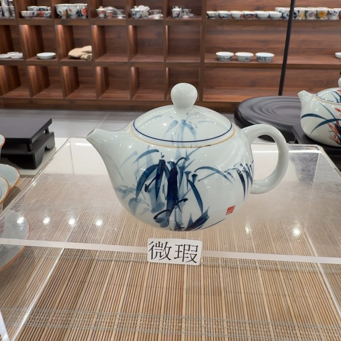 釉下手绘茶具微瑕