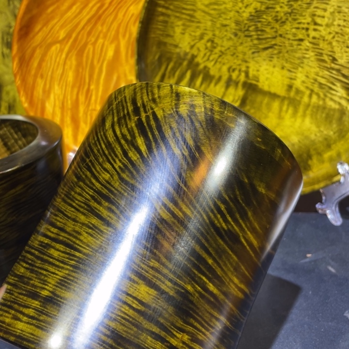 用***2金丝楠笔筒15565556555566666666