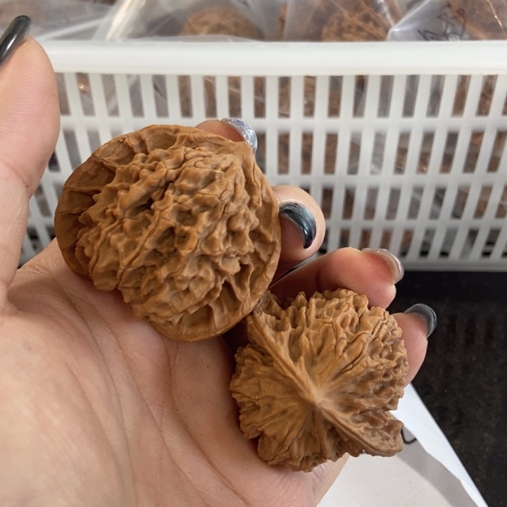 吊坠文玩核桃大盘龙纹