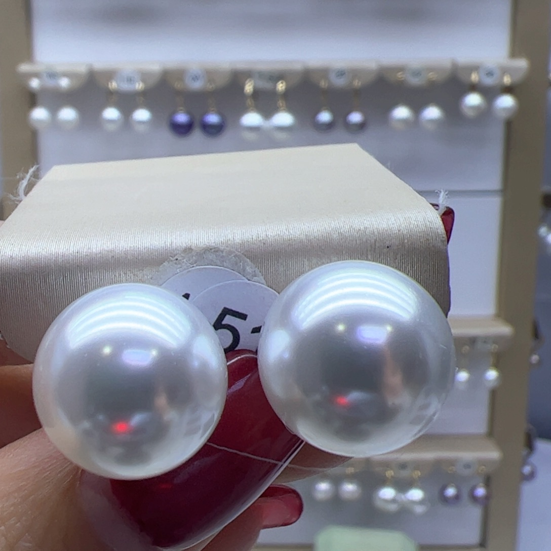 淡水珍珠耳饰18K金镶嵌