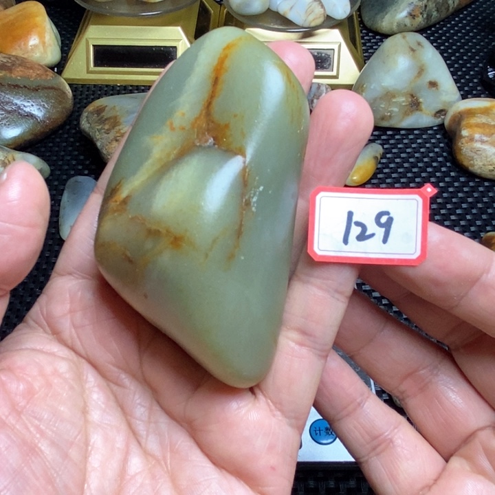 未镶嵌和田玉把件琦*129