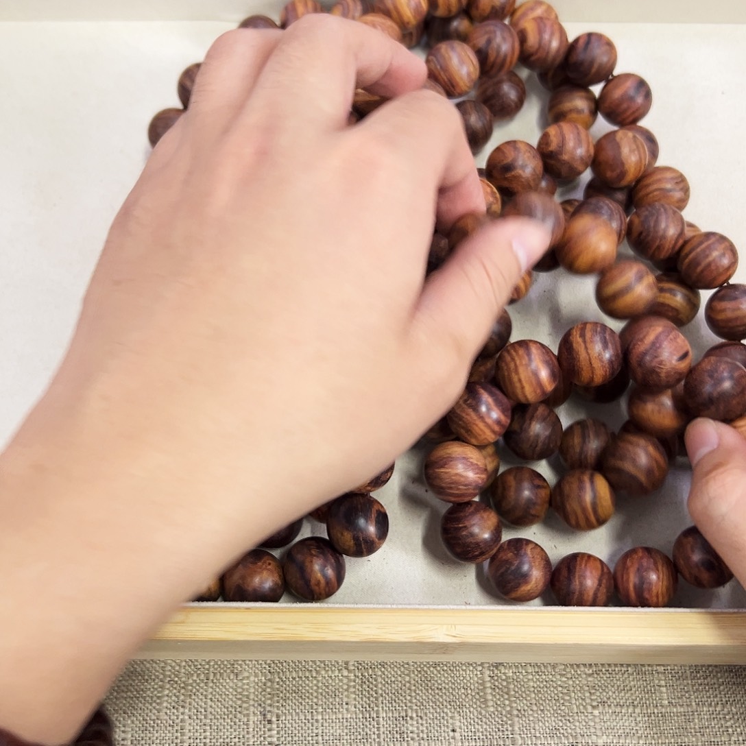 手串/手链黄花梨/降香黄檀18mm圆珠粗抛莽纹