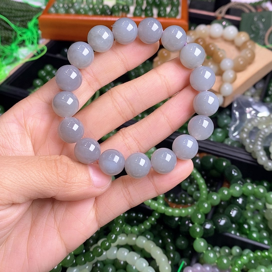 和田玉（碧玉）颈饰未镶嵌