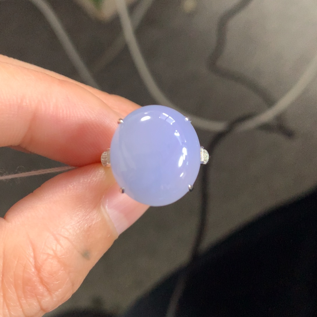 翡翠戒指18K金镶嵌翡翠