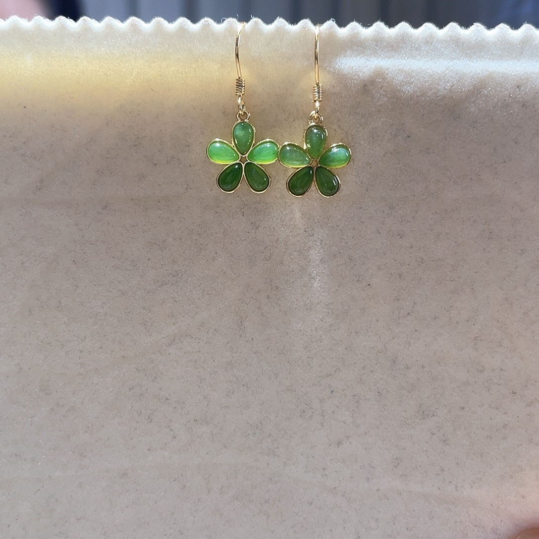 和田玉银S925镶嵌耳饰大气款