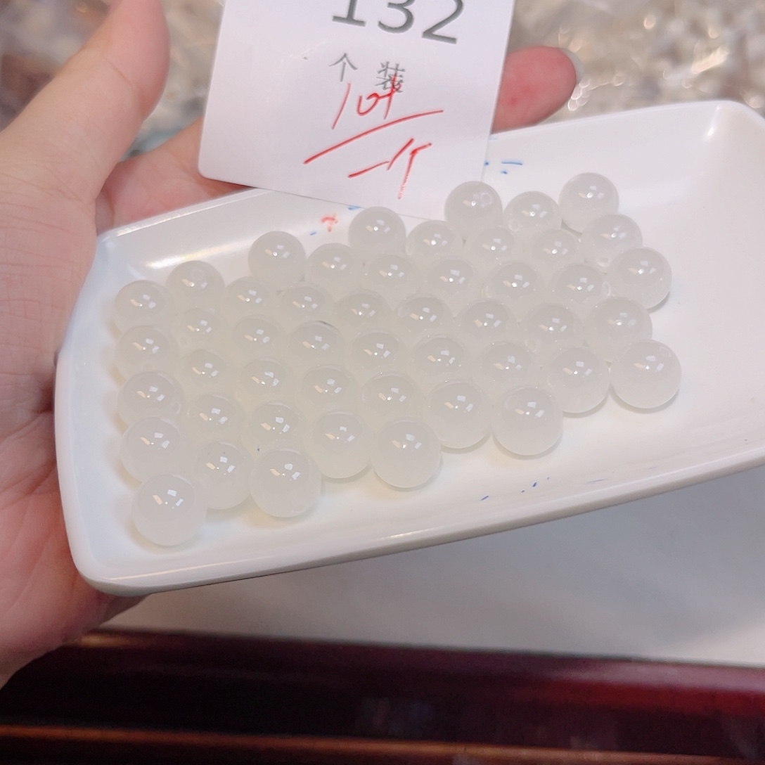 未镶嵌水晶珠宝半成品132 。        