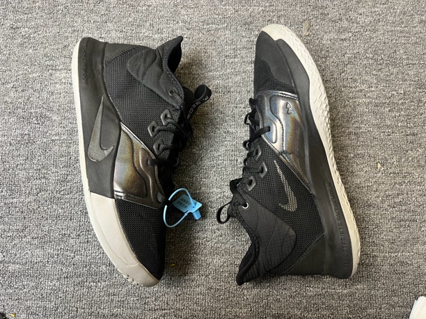 95新 NIKE/耐克 95新杰/42码/耐克/PG3 黑彩虹