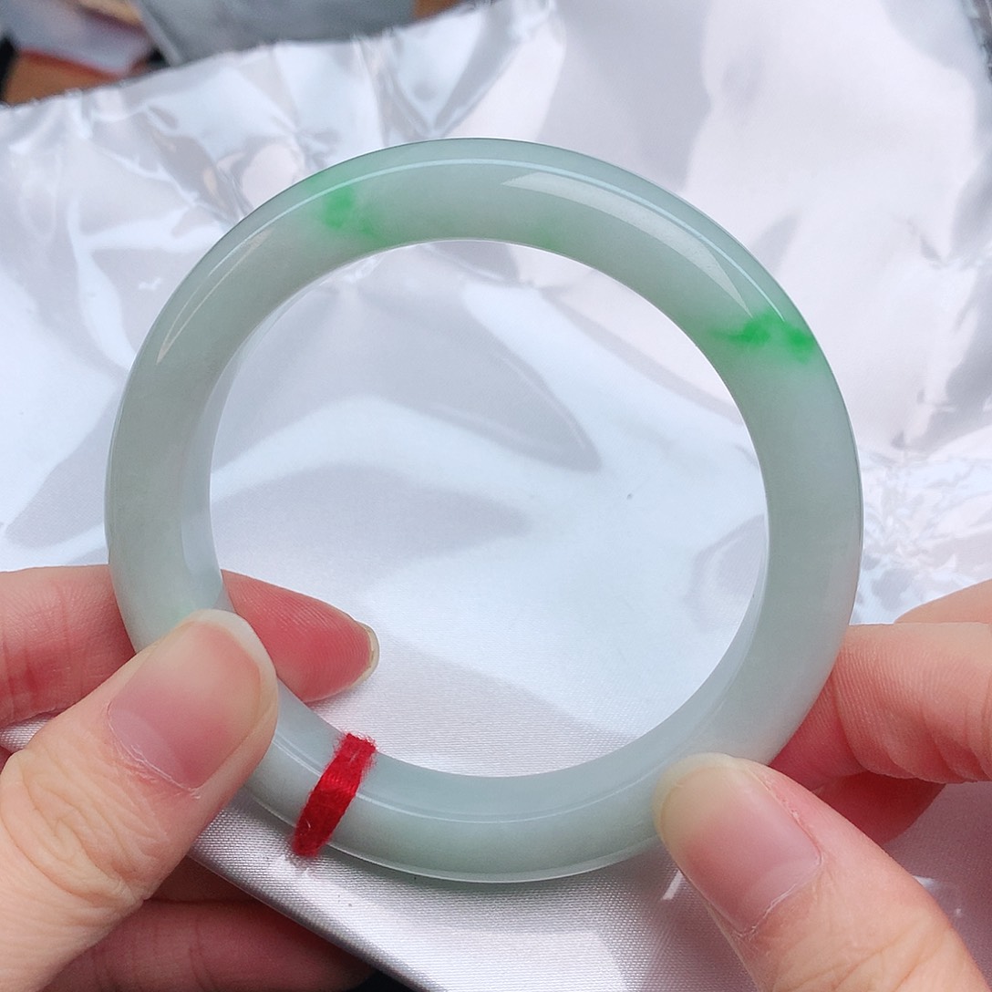 翡翠手镯未镶嵌8462,doghouse