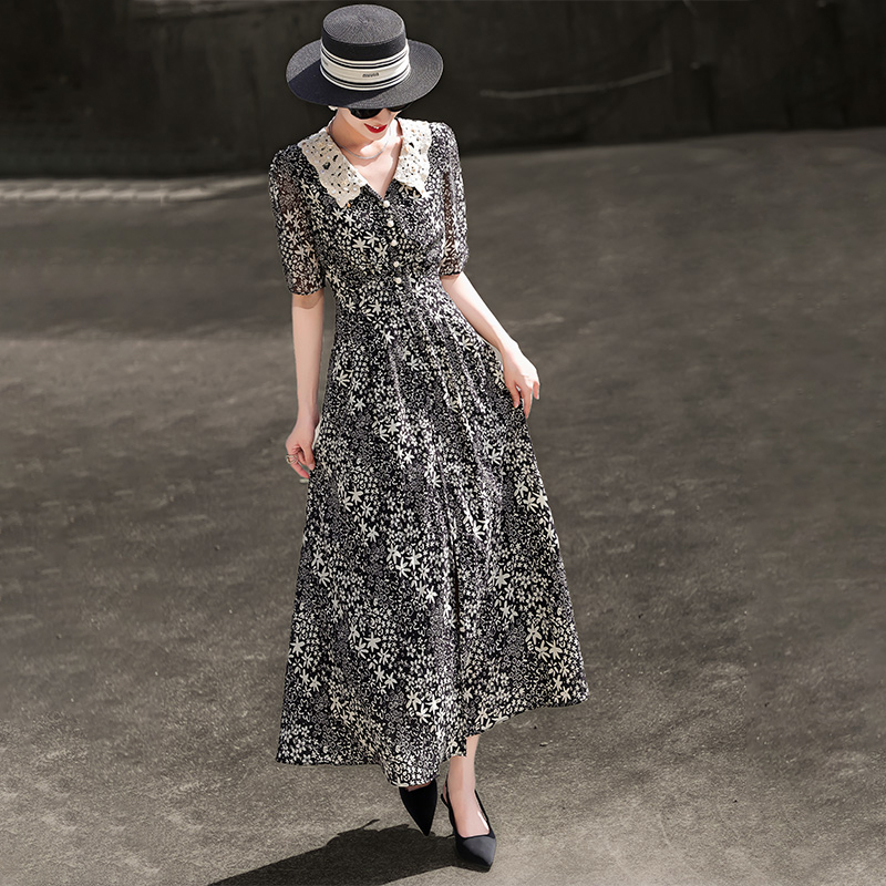 MEXCOCO/兰瑟儿夏季新款碎花时尚气质连衣裙女士105XL2662 