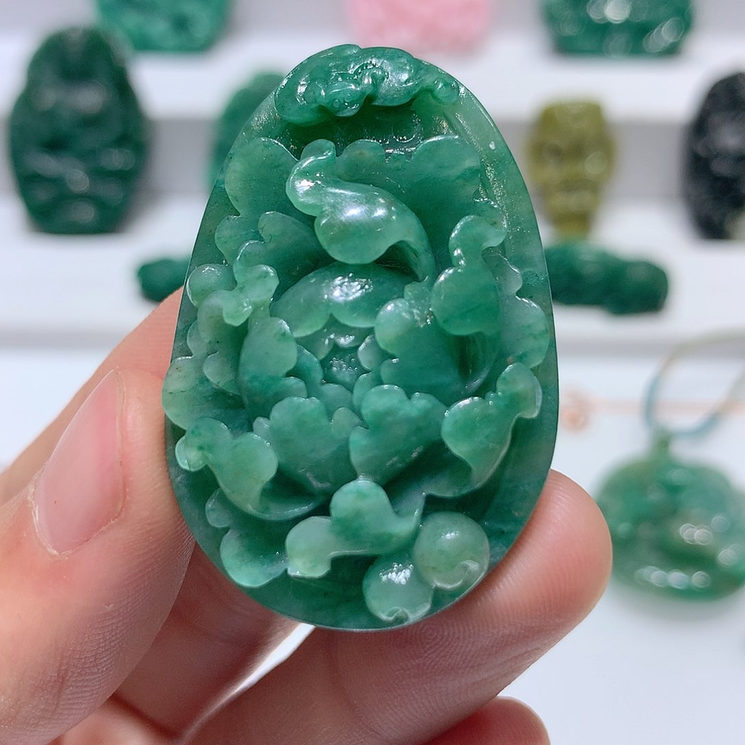 独山玉挂件未镶嵌