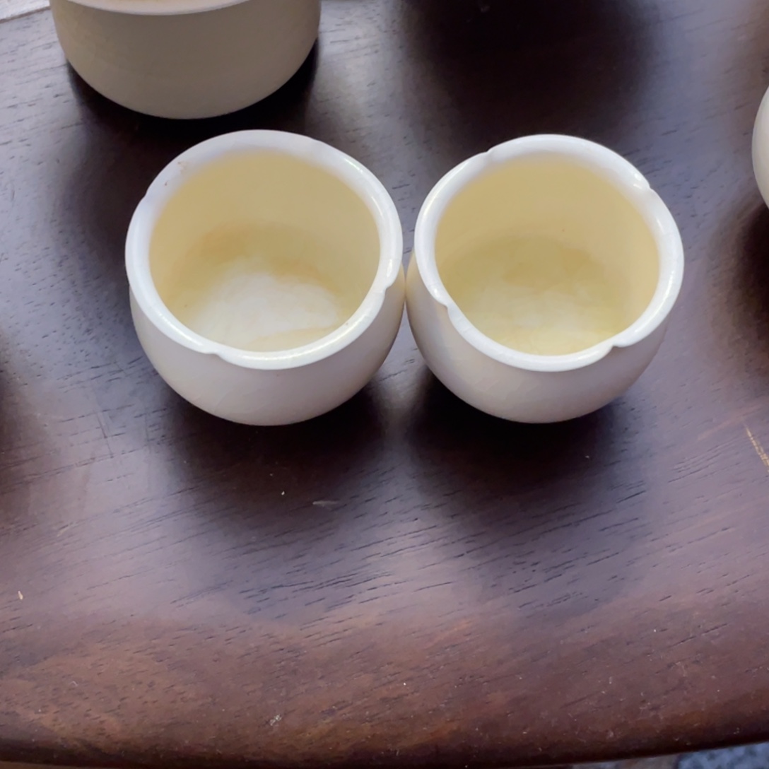 赏品白瓷杯子两个