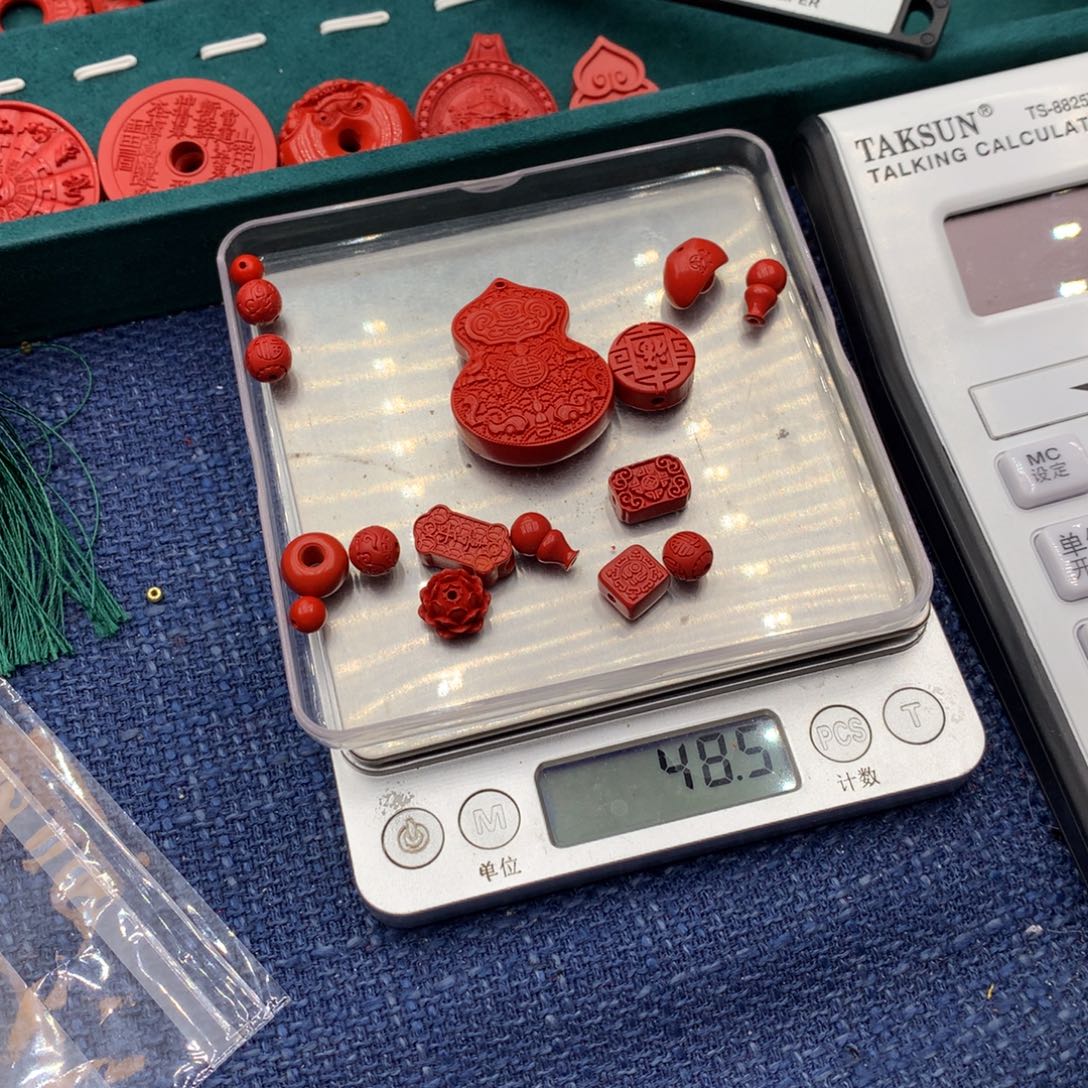 天然辰砂红砂小配件