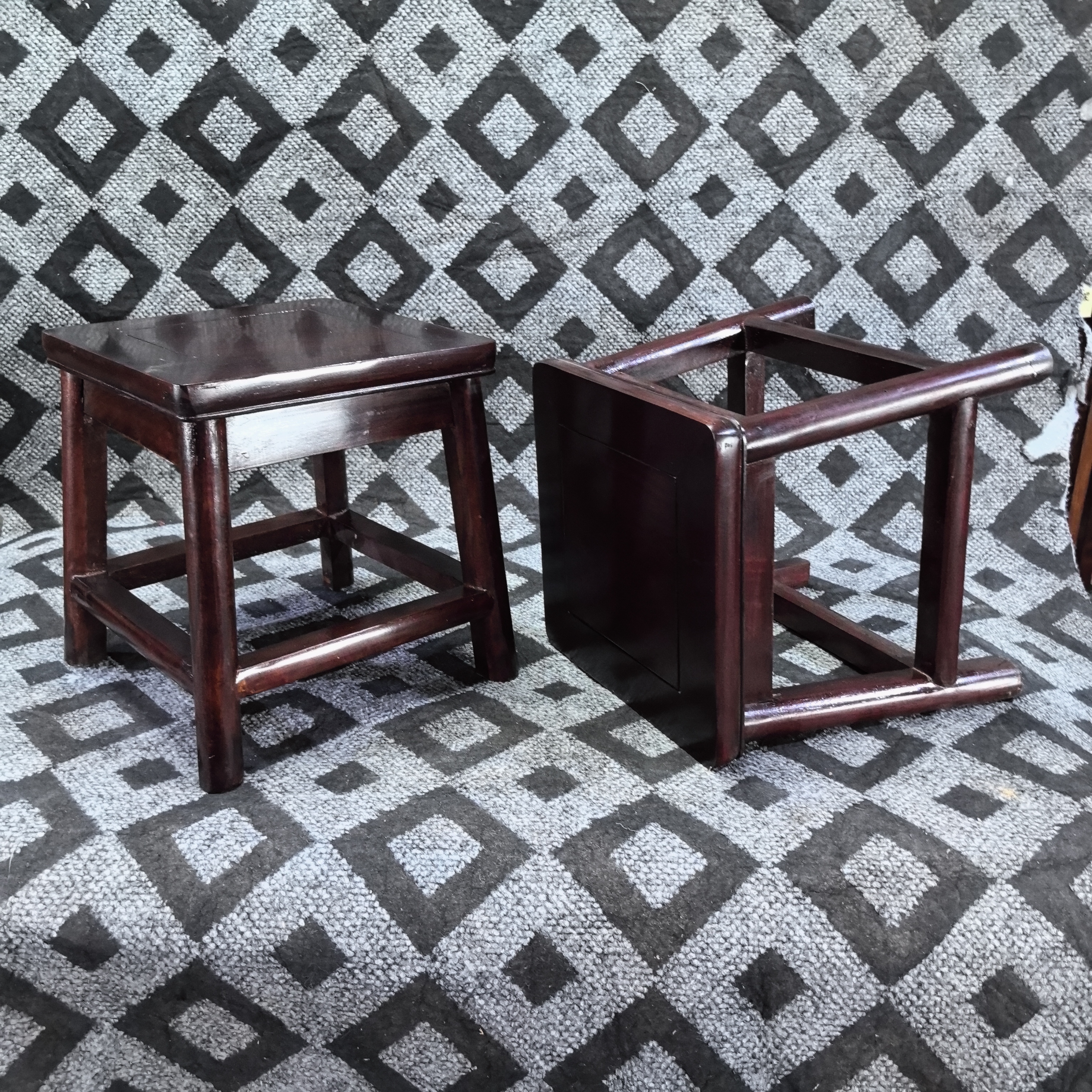 金花梨实木方凳28*28*31(酸枝色)