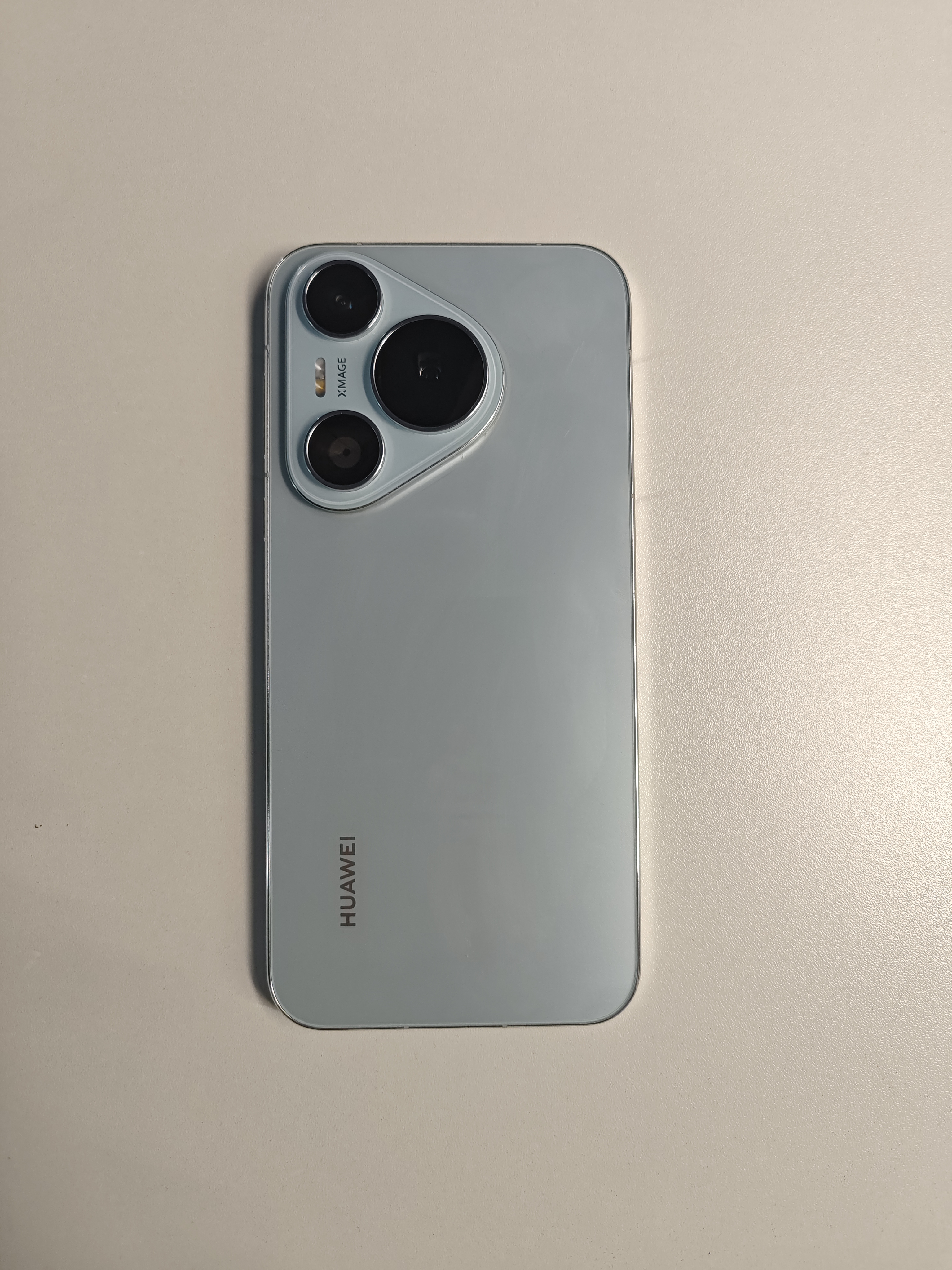 9新 Huawei/华为 华为p70蓝色12-256G超薄轻盈 移动办公娱乐