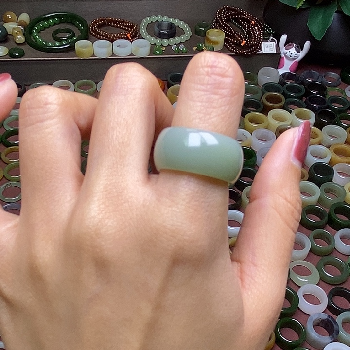 和田玉戒指未镶嵌16.0内径毕业粉青