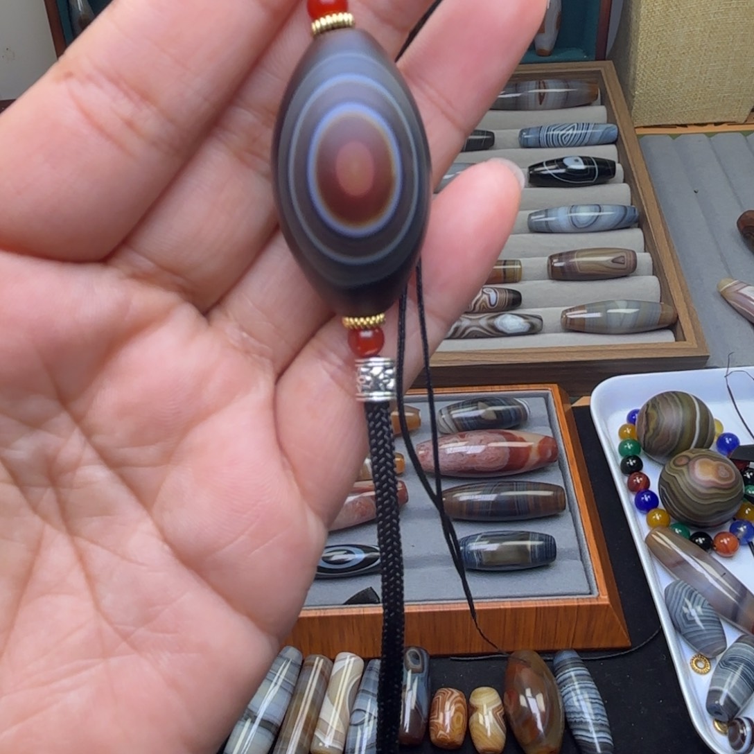 小***子玛瑙/玉髓未镶嵌颈饰