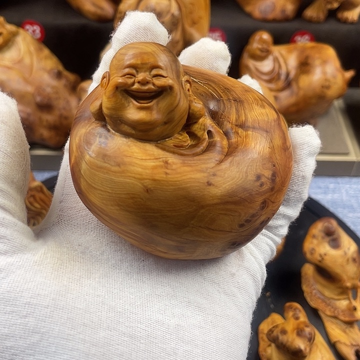 柏木（崖柏）鸡*常米勒