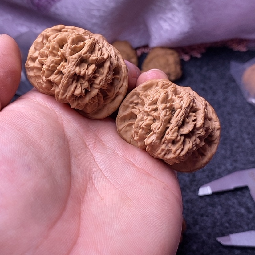 【闪购商品】文玩核桃吊坠47全品虎头