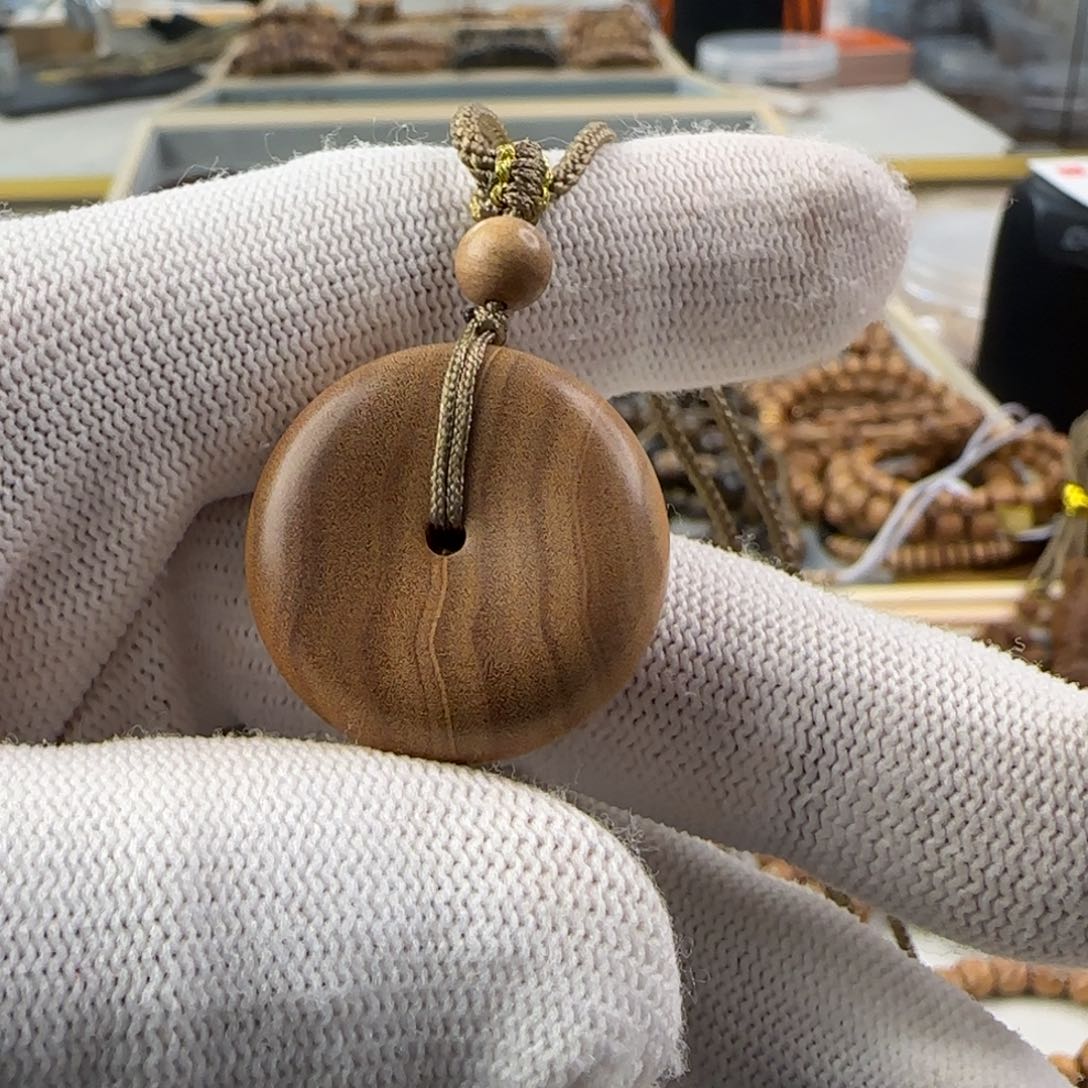 檀香木吊坠2.5老山檀平安扣