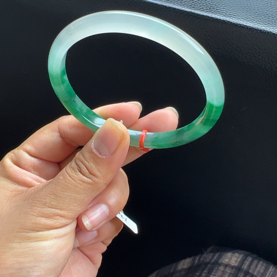 石英质玉未镶嵌手镯非洲翠5758