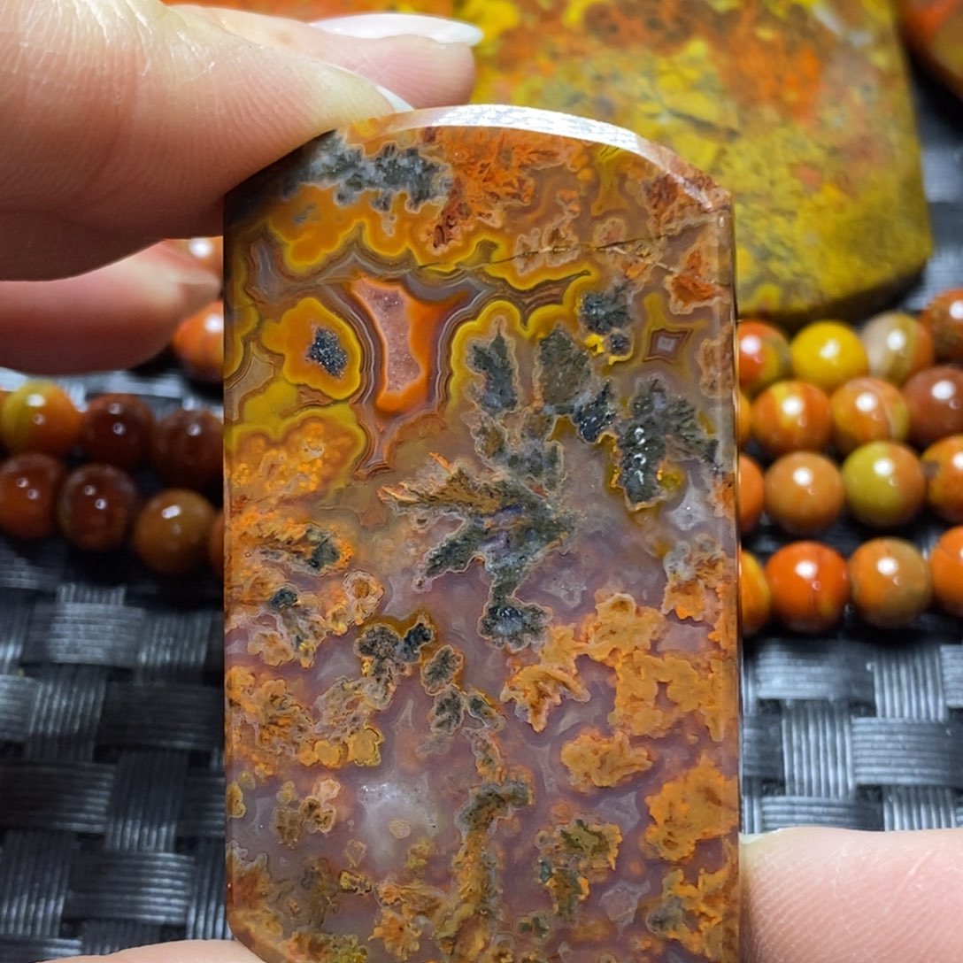 玛瑙/玉髓挂件未镶嵌