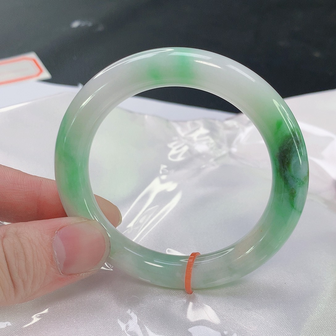 翡翠手镯未镶嵌66缅甸天然翡翠A货