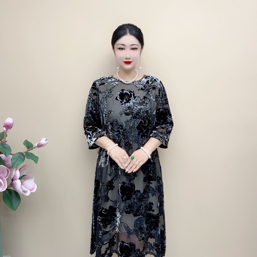 桑蚕丝精致优雅高端大气女装连衣裙19300