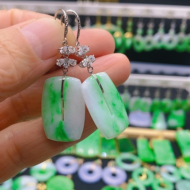 翡翠耳饰18K金镶嵌耳坠