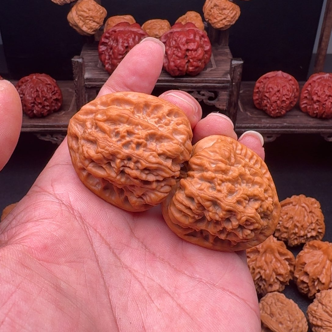 文玩核桃吊坠山**川野蟾王39