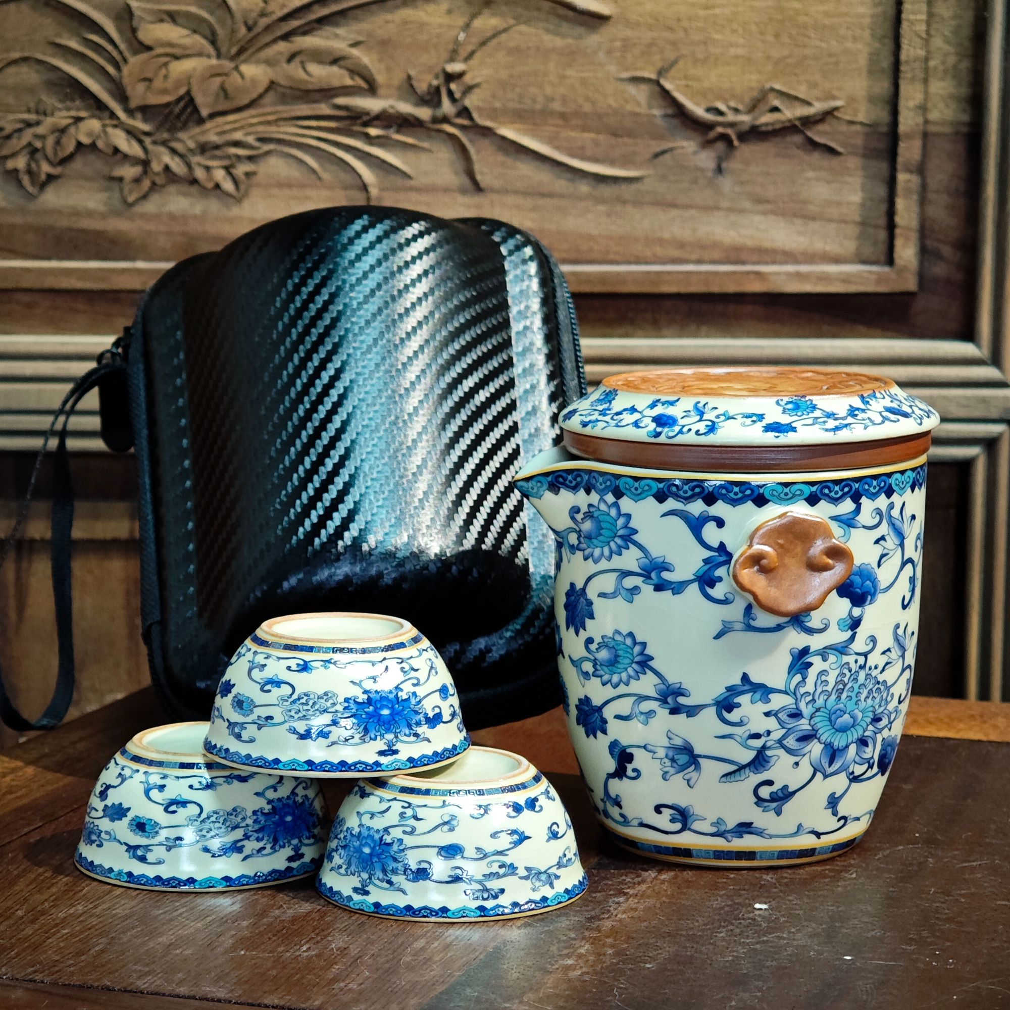 【闪购链接】A-0015 青花缠枝莲祥云手捏壶+两杯旅行套