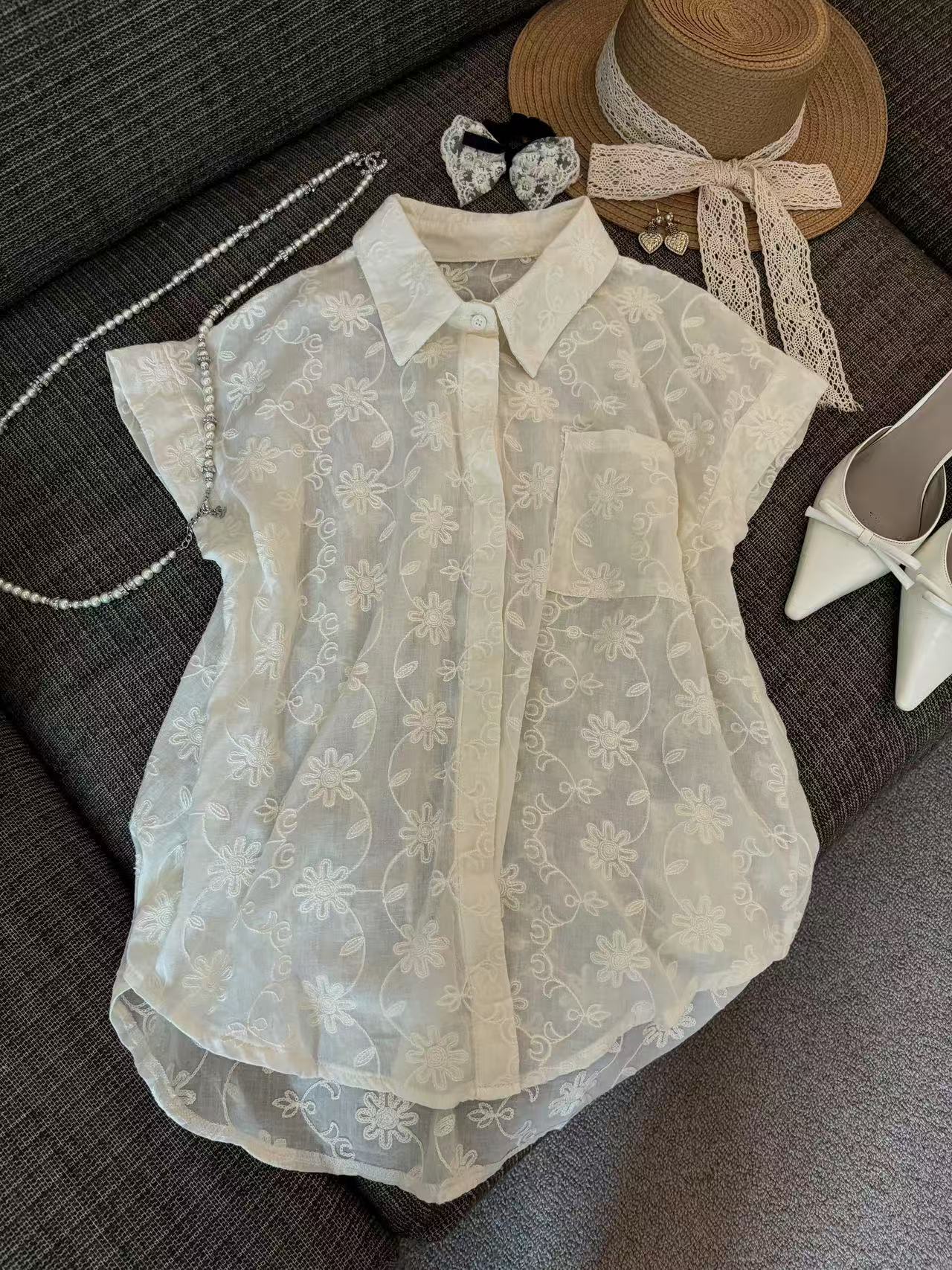 A1364 私服！心动缪斯 重工别致小众设计甜美气质浮雕刺绣衬衣