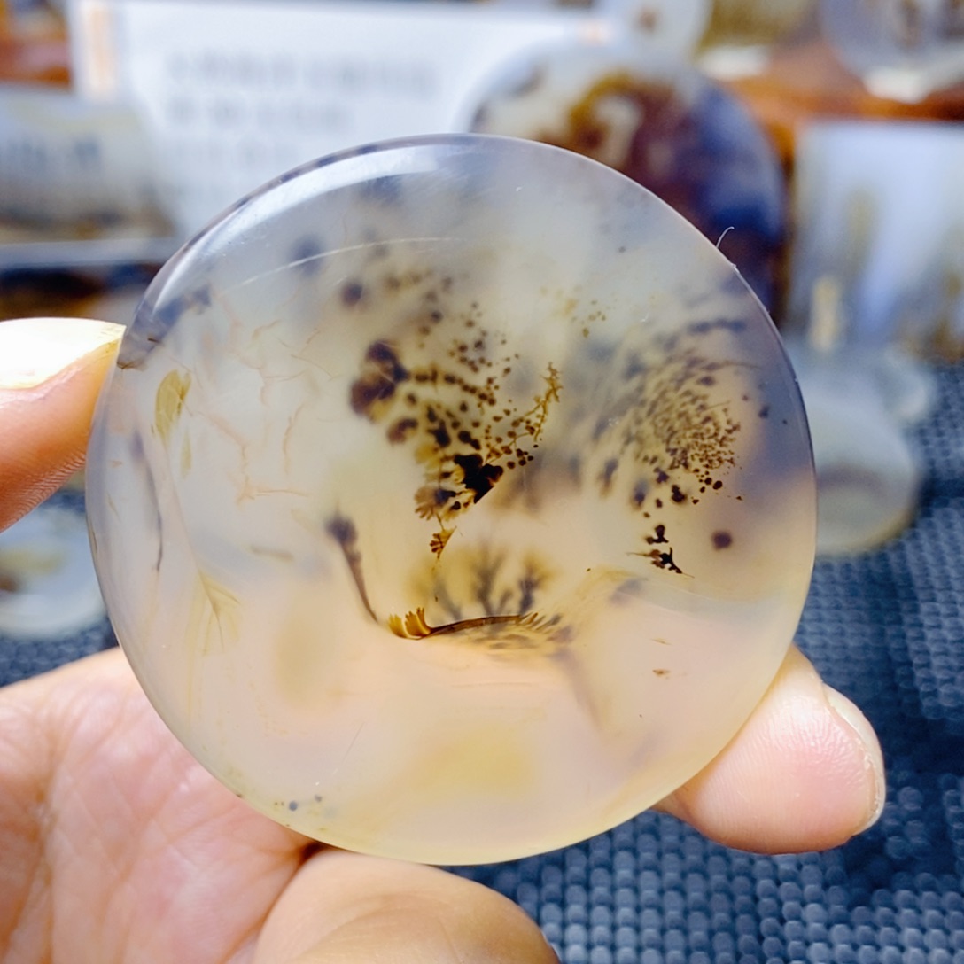 玛瑙/玉髓未镶嵌珠宝奇石